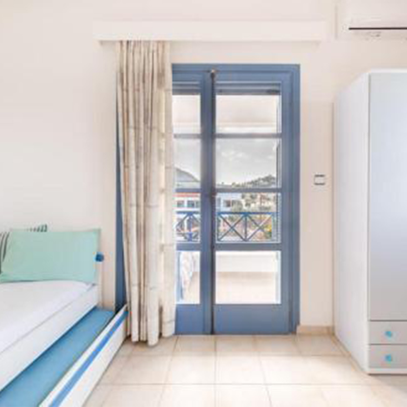 Airbnb κρεβάτι και ντουλάπα custom made